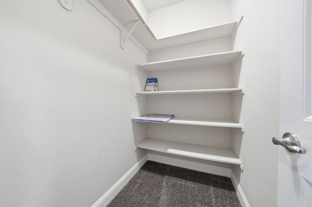 130 Golden Leaf Ct, Valley Springs, CA 95252