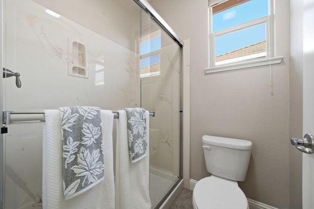 130 Golden Leaf Ct, Valley Springs, CA 95252