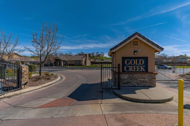 130 Golden Leaf Ct, Valley Springs, CA 95252