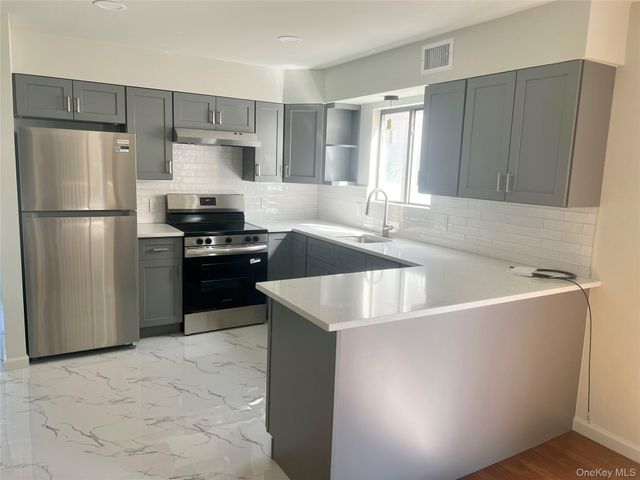 57 Firwood Road A, Port Washington, NY 11050