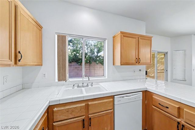 999 Whispering Grove Avenue, Las Vegas, NV 89123
