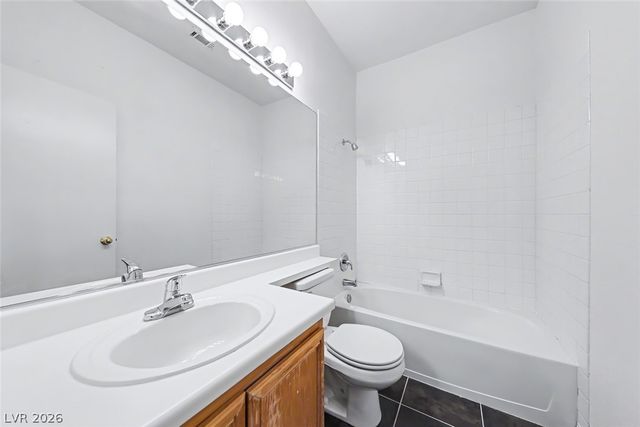 999 Whispering Grove Avenue, Las Vegas, NV 89123