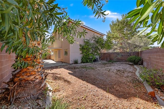 999 Whispering Grove Avenue, Las Vegas, NV 89123