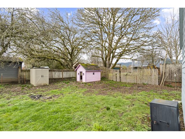 220 Nw LINCOLN St, Sheridan, OR 97378
