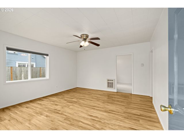 220 Nw LINCOLN St, Sheridan, OR 97378