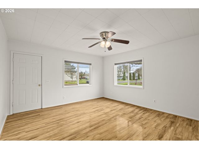 220 Nw LINCOLN St, Sheridan, OR 97378