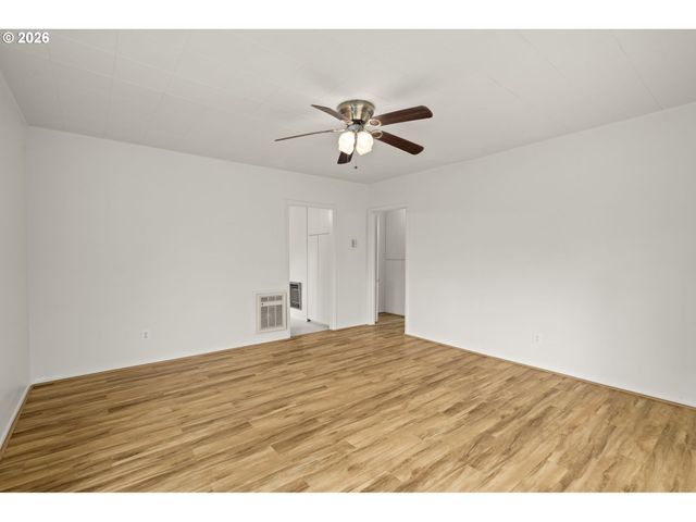 220 Nw LINCOLN St, Sheridan, OR 97378