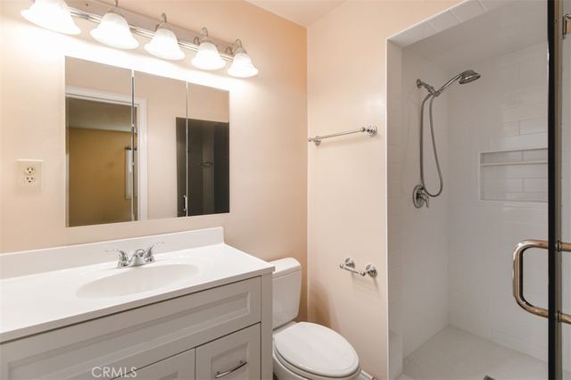 22217 Archwood, Woodland Hills, CA 91303