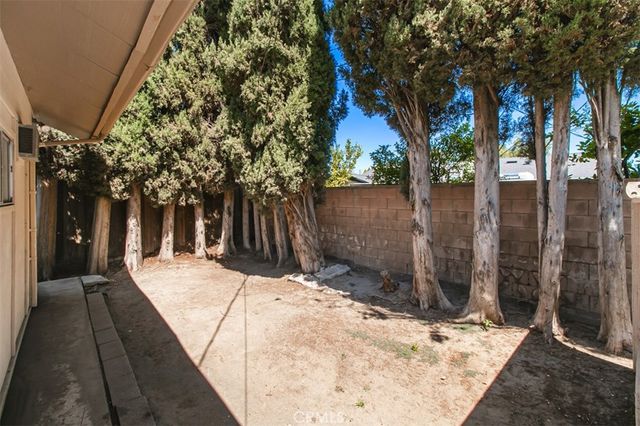 22217 Archwood, Woodland Hills, CA 91303