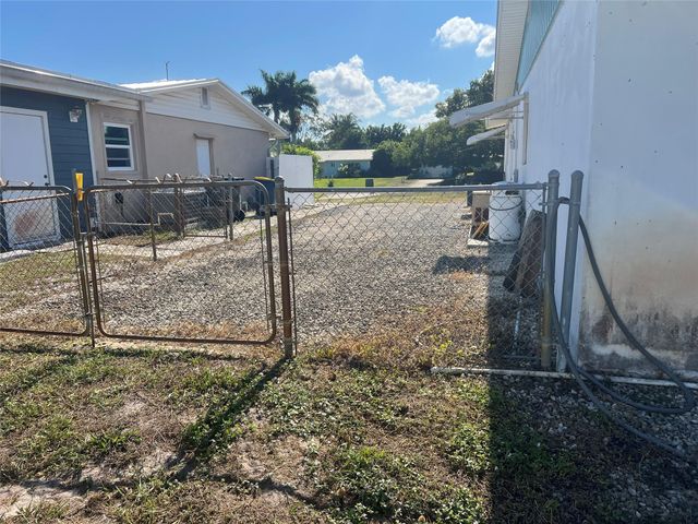 1467 SE Andrews Street, Stuart, FL 34996