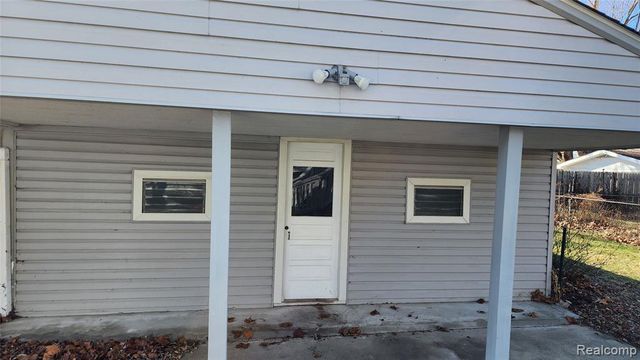 28621 Milton Avenue, Warren, MI 48092