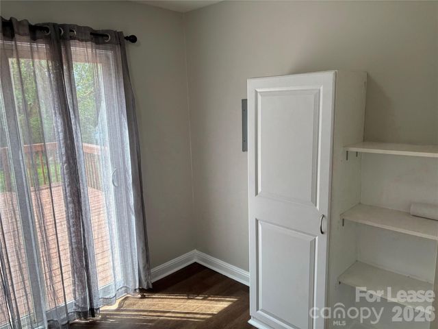 11800 Mirror Lake Drive, Charlotte, NC 28226