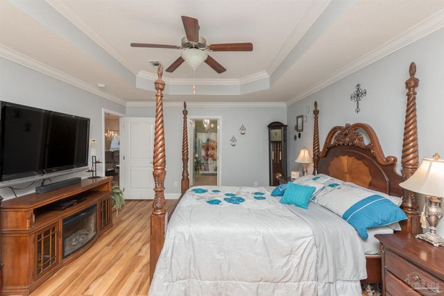 1293 Wadcutter Ct, Cantonment, FL 32533