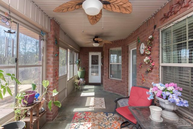 1293 Wadcutter Ct, Cantonment, FL 32533