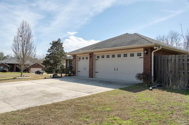 1293 Wadcutter Ct, Cantonment, FL 32533