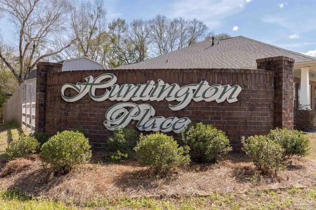 1293 Wadcutter Ct, Cantonment, FL 32533