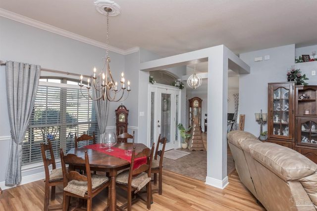 1293 Wadcutter Ct, Cantonment, FL 32533