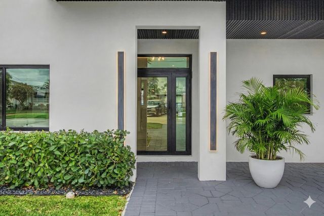 2634 SE 14th Street, Pompano Beach, FL 33062