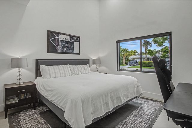 2634 SE 14th Street, Pompano Beach, FL 33062