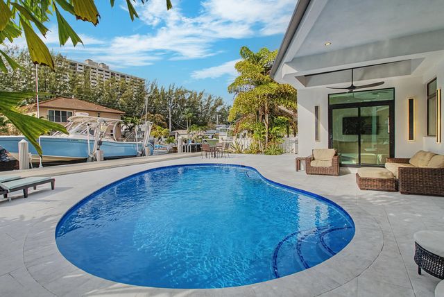 2634 SE 14th Street, Pompano Beach, FL 33062