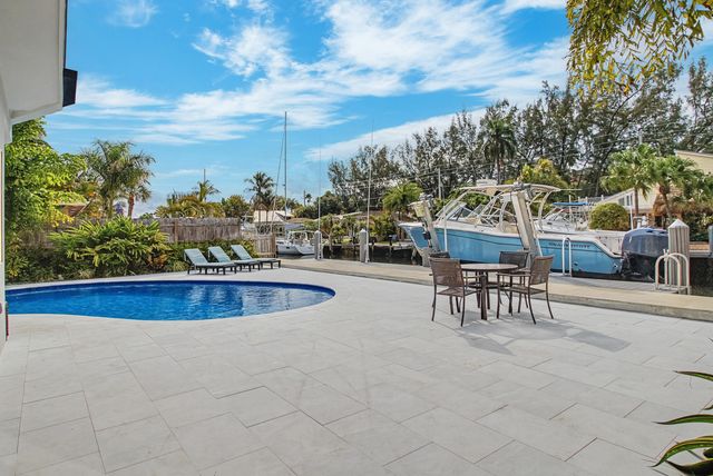 2634 SE 14th Street, Pompano Beach, FL 33062