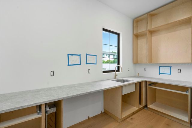 2911 W CHAPIN AVENUE, Tampa, FL 33611