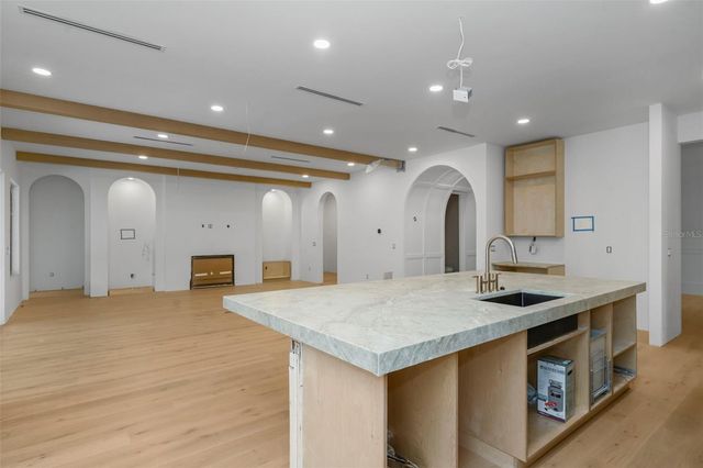 2911 W CHAPIN AVENUE, Tampa, FL 33611