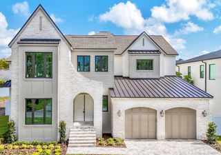 2911 W CHAPIN AVENUE, Tampa, FL 33611