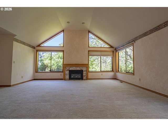 15329 Sw SUNSET Blvd, Sherwood, OR 97140