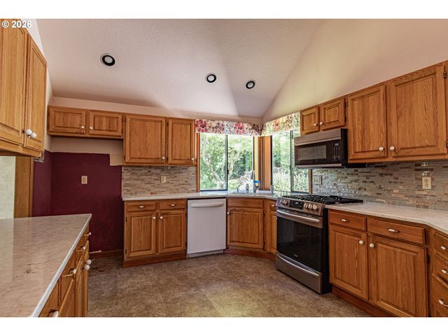 15329 Sw SUNSET Blvd, Sherwood, OR 97140