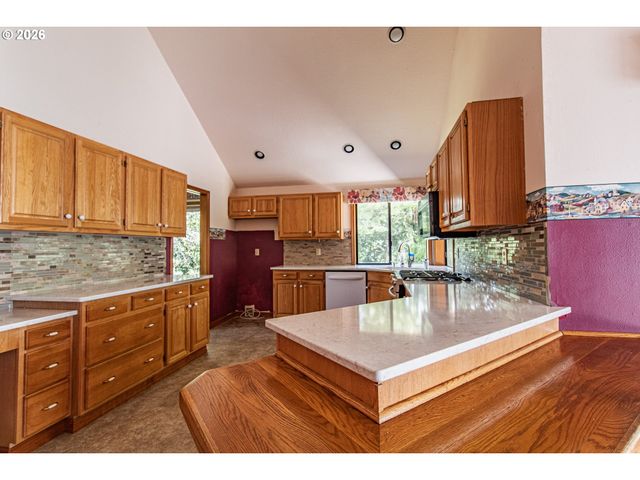 15329 Sw SUNSET Blvd, Sherwood, OR 97140
