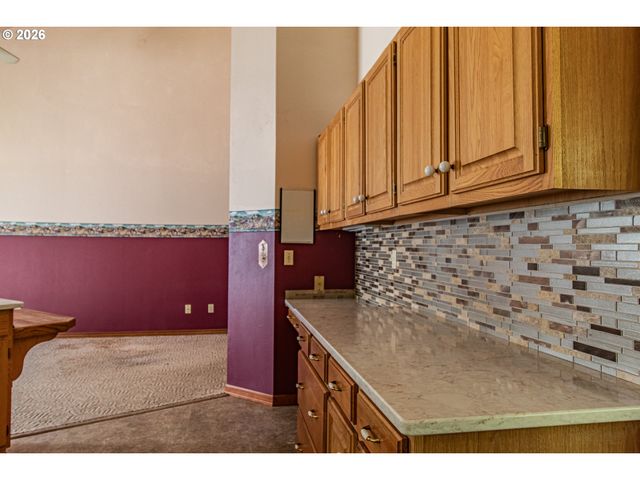15329 Sw SUNSET Blvd, Sherwood, OR 97140