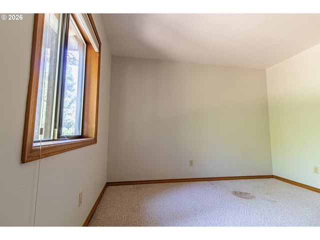15329 Sw SUNSET Blvd, Sherwood, OR 97140
