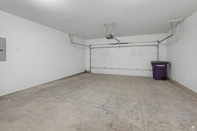 4642 Pierce Drive, Manhattan, KS 66502