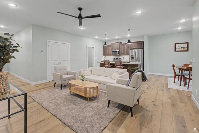 4642 Pierce Drive, Manhattan, KS 66502