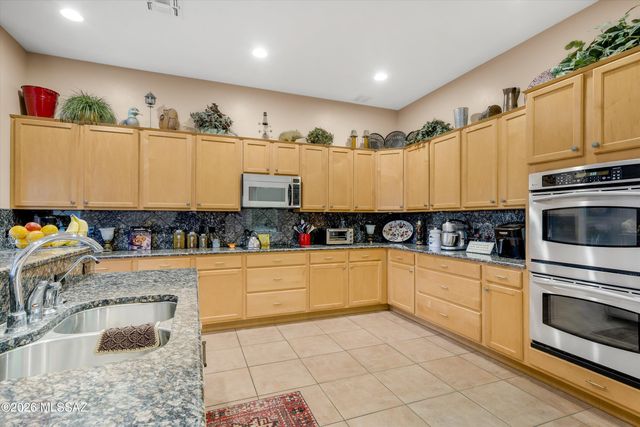 5115 W Desert Eagle Circle, Marana, AZ 85658