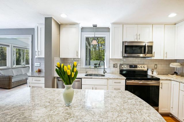 27 Dogwood Drive, Forestdale, MA 02644