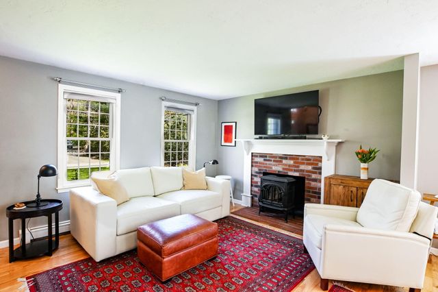 27 Dogwood Drive, Forestdale, MA 02644