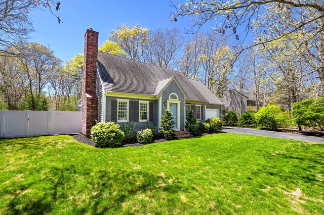 27 Dogwood Drive, Forestdale, MA 02644