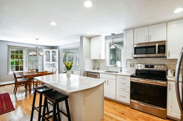27 Dogwood Drive, Forestdale, MA 02644