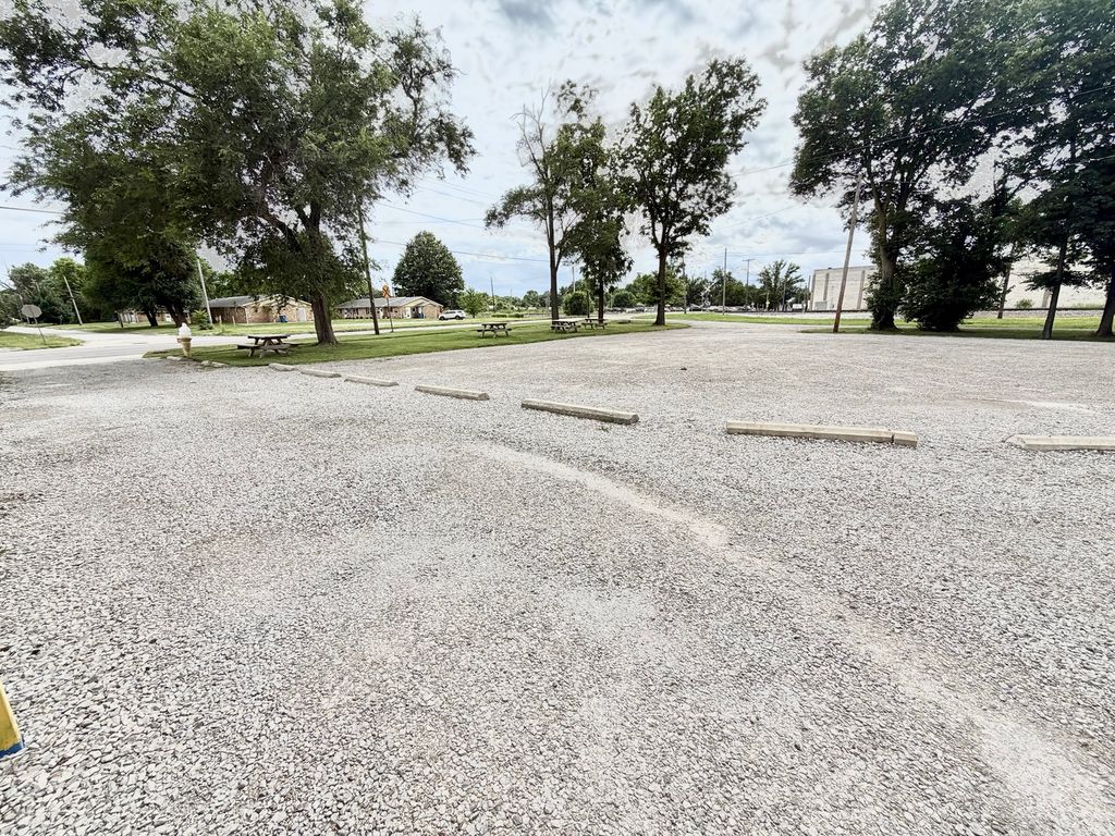 Image 26 of property listing at 122 E Calumet Street, Centralia, IL 62801