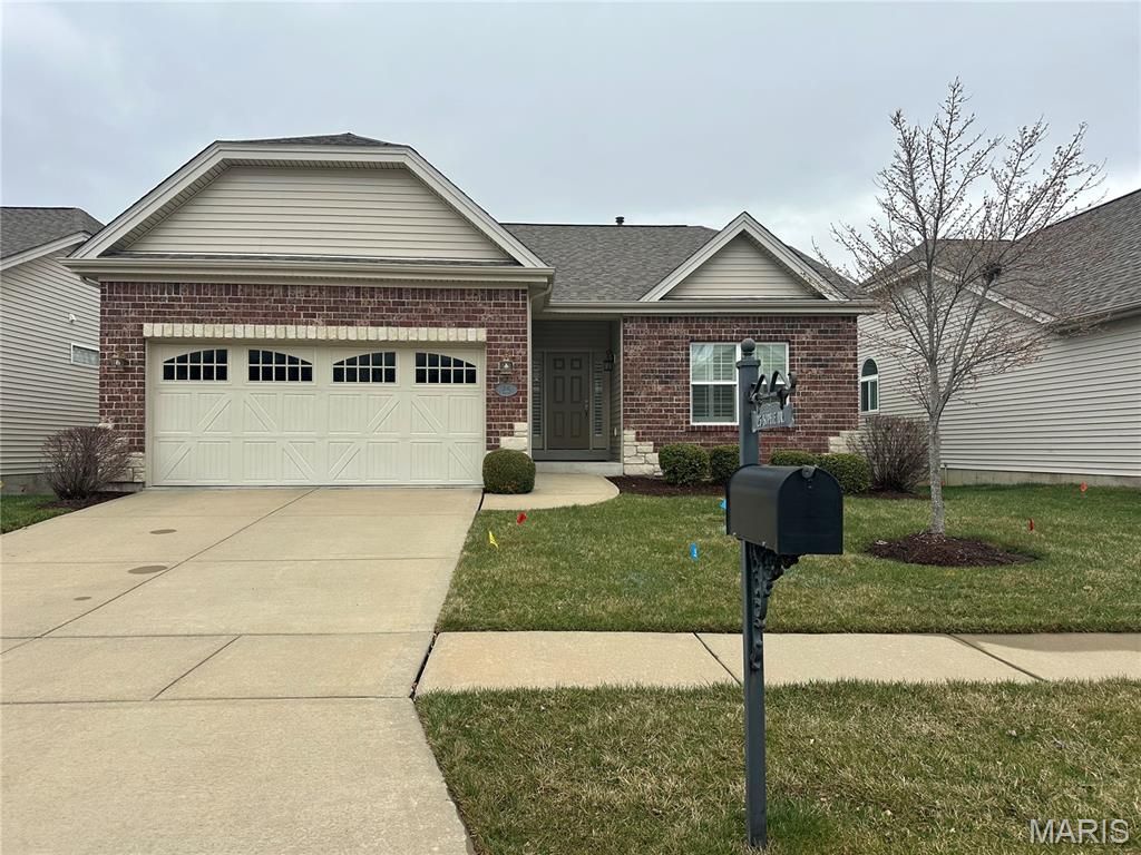25 Sophie Drive, O'fallon, MO 63368