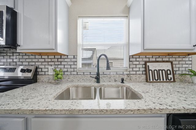 322 N 9th Street, Muskogee, OK 74401