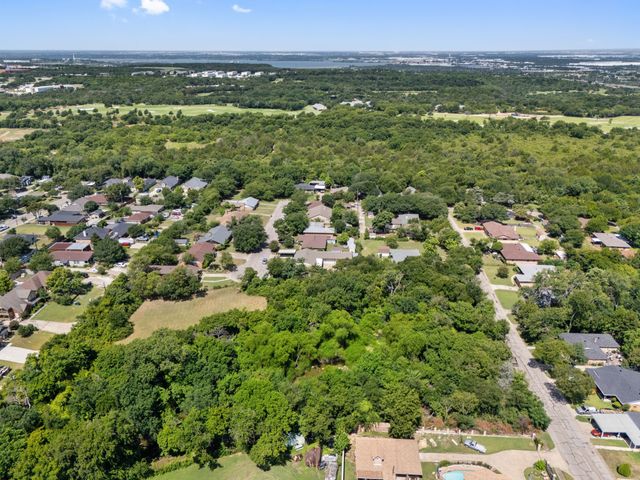 1 Ott Circle, Cockrell Hill, TX 75211
