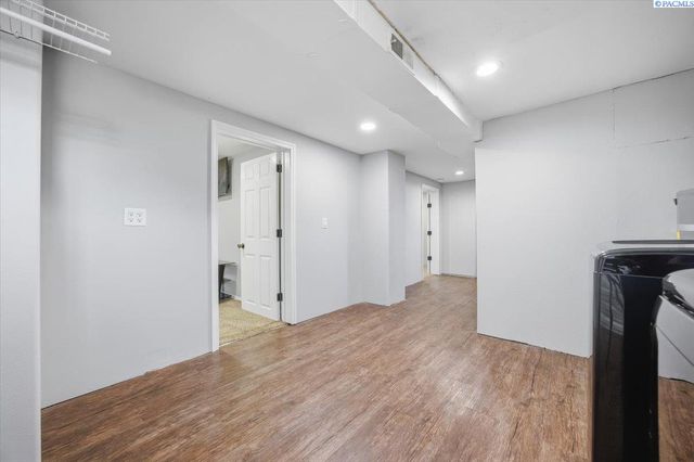 1715 W Bonneville Street, Pasco, WA 99301