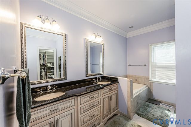14454 King Rd, Doswell, VA 23047