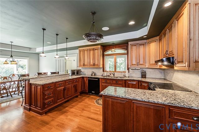 14454 King Rd, Doswell, VA 23047