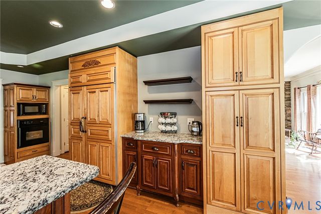 14454 King Rd, Doswell, VA 23047
