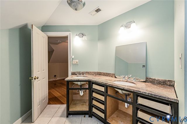 14454 King Rd, Doswell, VA 23047