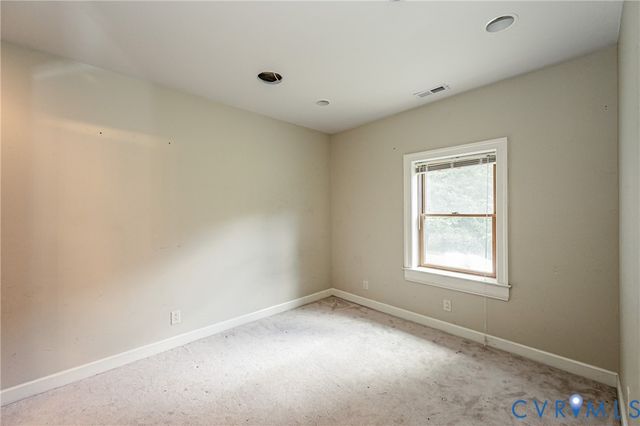 14454 King Rd, Doswell, VA 23047